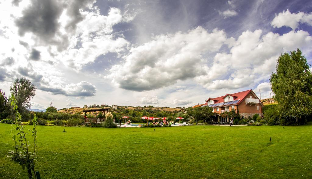 Oaza Inn Ohrid Esterno foto