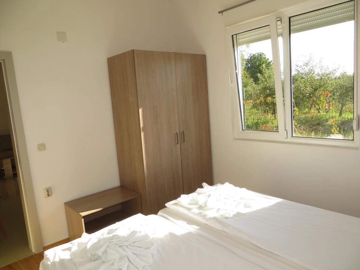 Oaza Inn Ohrid Esterno foto